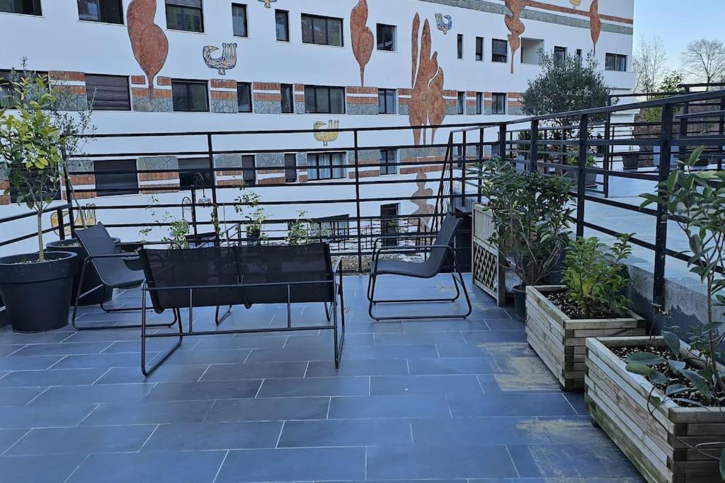 Deluxe Flat With Garden_Tirana Apartment Exterior photo